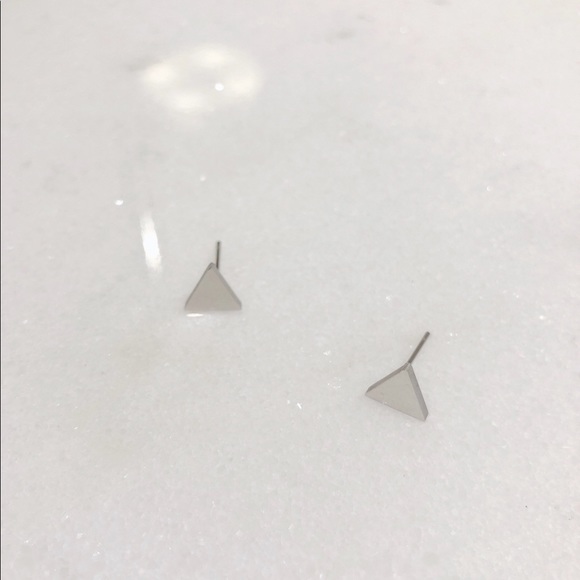 Geometric stud earrings 🔺 - Picture 3 of 9